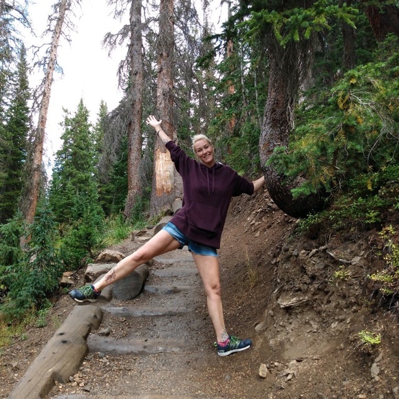 Meet your Posher, Michelle - Picture 4 of 5